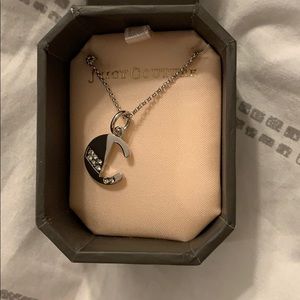 Juicy couture C necklace